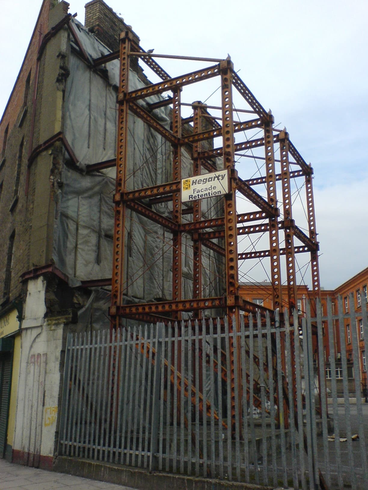 Abandoned property photographed in 2004 with facade retention steelwork